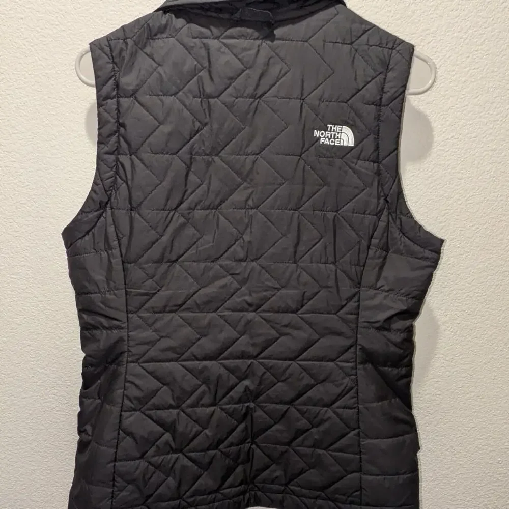 The north face black quilted puffer vest women's sizeM